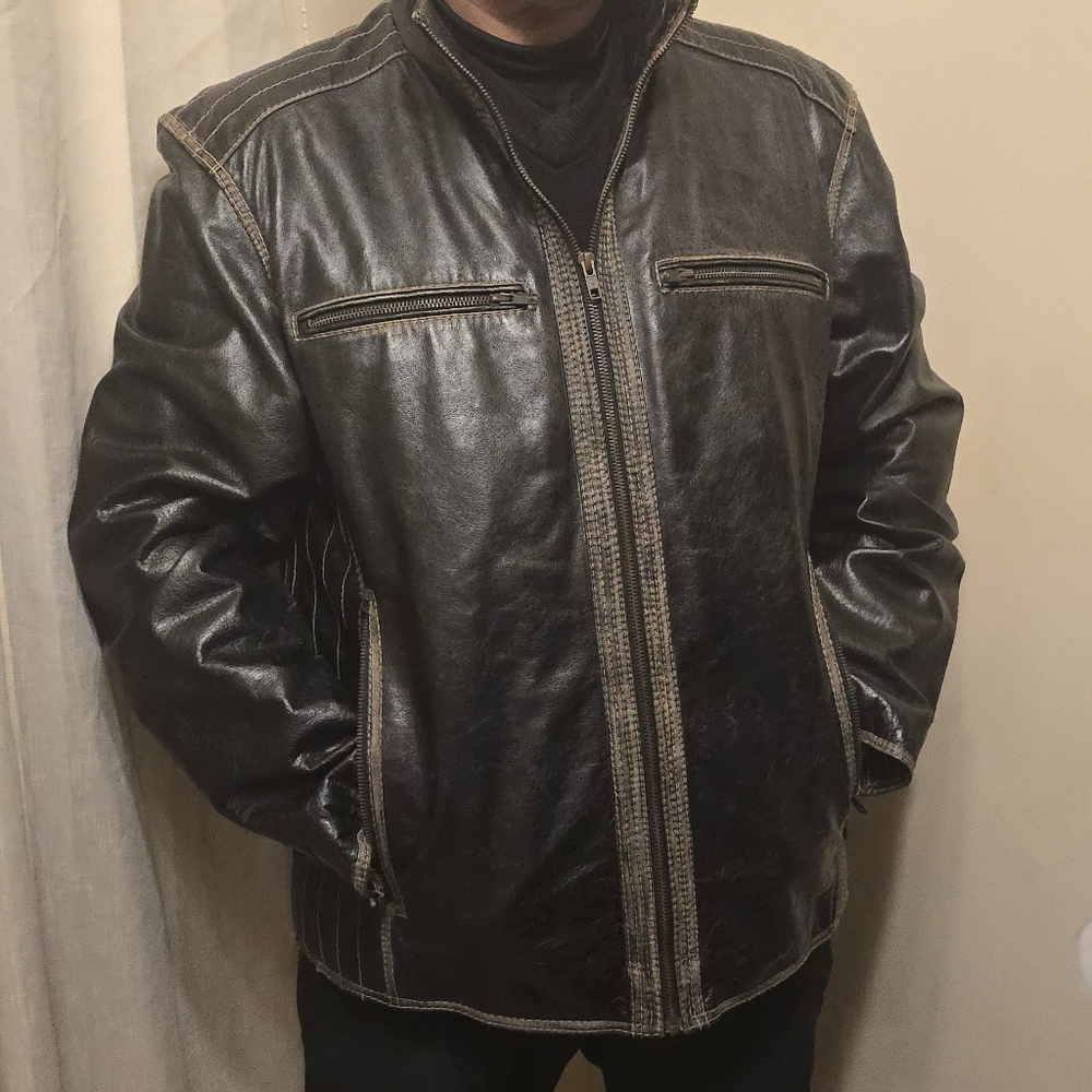 EUC Vintage Genuine Buffalo Leather XL 100% Black Distressed Motorcycle Jacket
